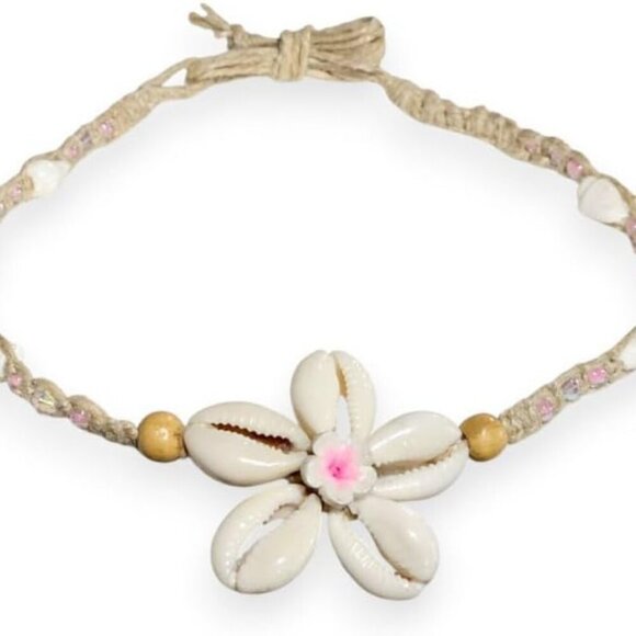 Cowrie Shells Flower on Hemp Choker Necklace - Picture 1 of 6